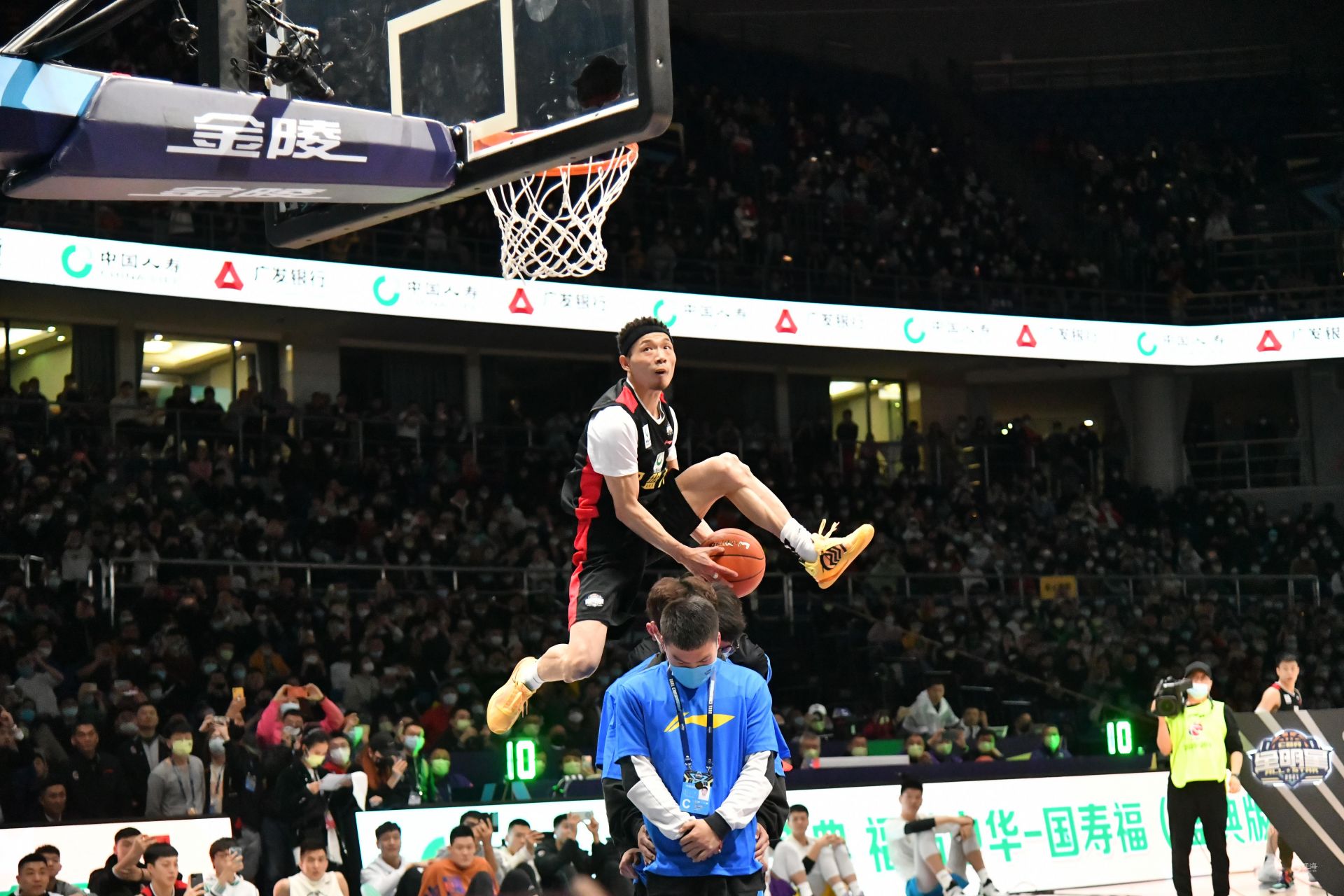 劳塔罗作为 劳塔罗作为